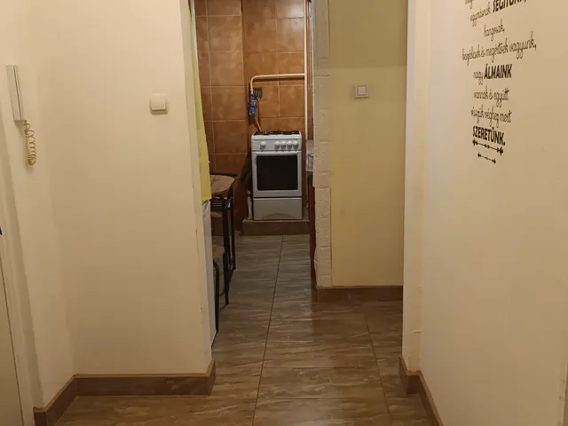 Eladó lakás Dunaújváros, Belváros 59 nm