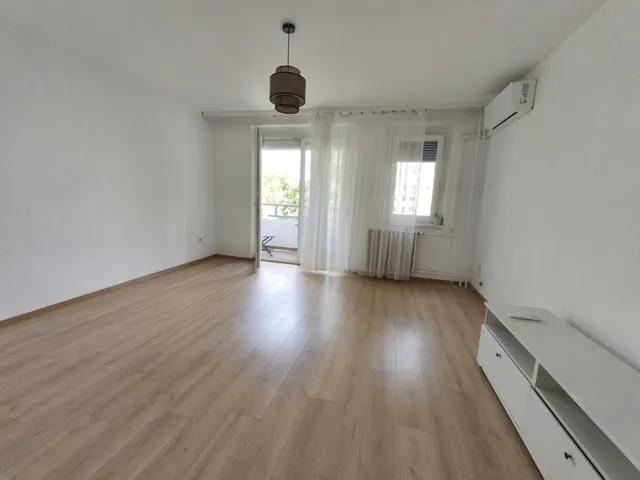 Eladó lakás Budapest III. kerület, Békásmegyer 54 nm