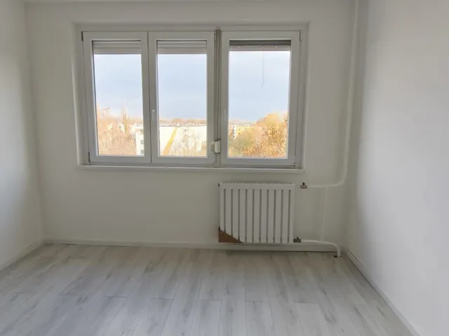 Eladó lakás Budapest III. kerület, Békásmegyer, Juhász Gyula utca 51 nm