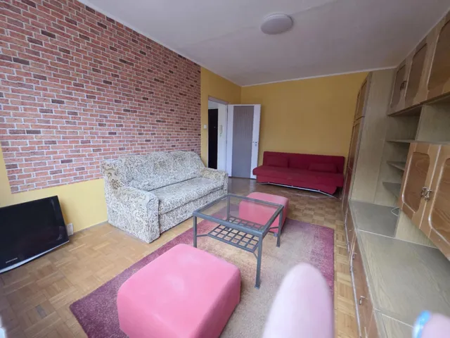 Eladó lakás Dunaújváros, Belváros 34 nm