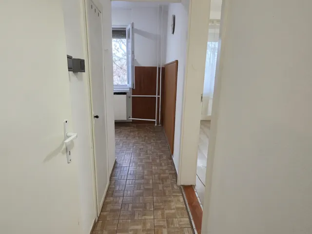 Eladó lakás Dunaújváros, Belváros, Dózsa György út 44 nm