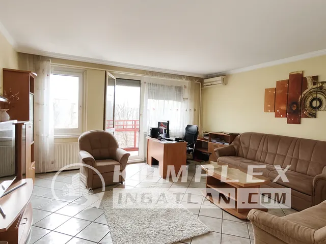 Eladó lakás Budapest III. kerület, Pók utcai lakótelep 73 nm