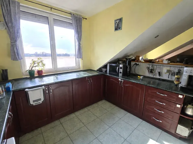 Eladó lakás Dunaújváros, Technikum városrész 108 nm