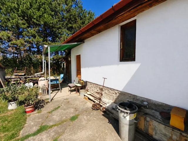Eladó telek Budakalász 900 nm