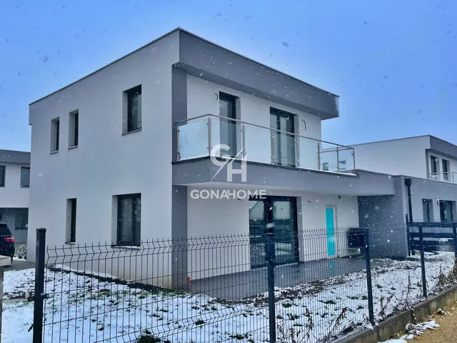 Eladó lakás Ajka 89 nm