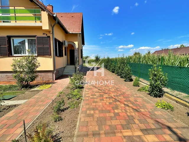 Eladó ház Enying 125 nm