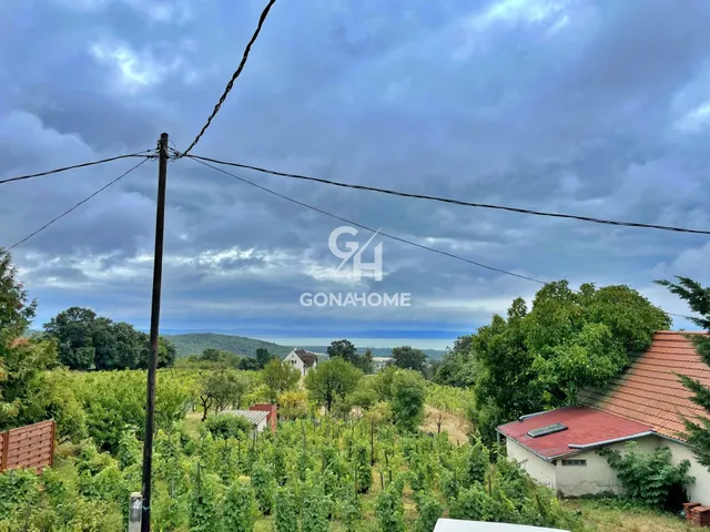 Eladó telek Mencshely 422 nm