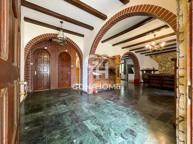 Eladó ház Papkeszi 320 nm