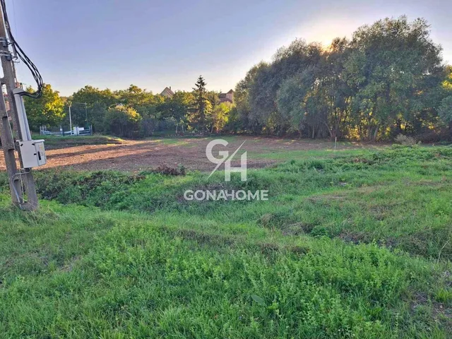 Eladó telek Öskü 1122 nm