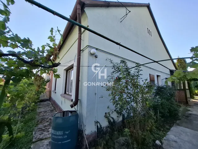 Eladó ház Pétfürdő 75 nm