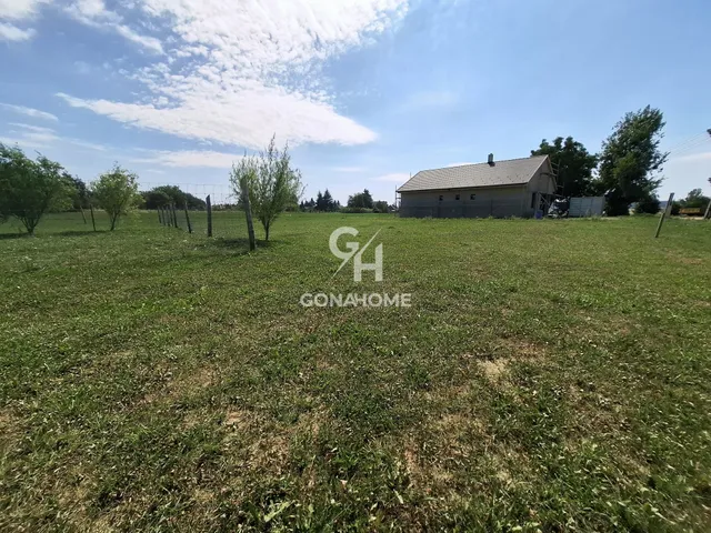 Eladó telek Tés 1006 nm