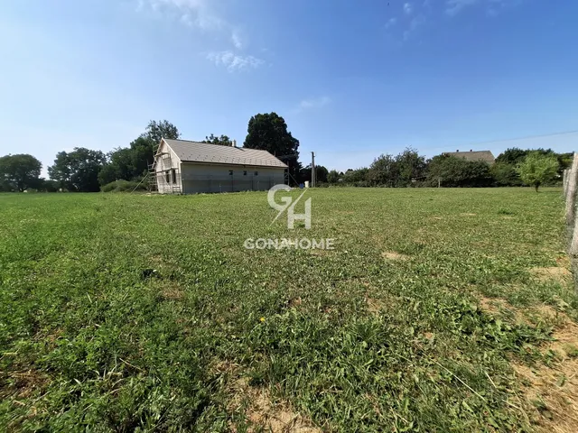 Eladó telek Tés 1006 nm