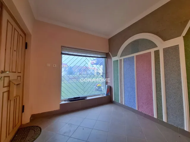 Eladó kereskedelmi és ipari ingatlan Várpalota, Tési Út 60 nm