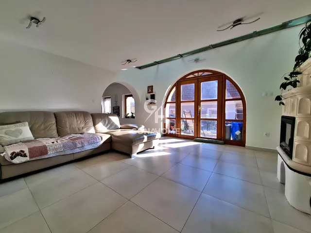 Eladó ház Veszprém 260 nm