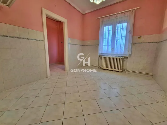 Eladó lakás Pétfürdő 137 nm