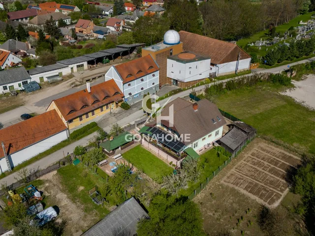 Eladó ház Bakonybél 260 nm