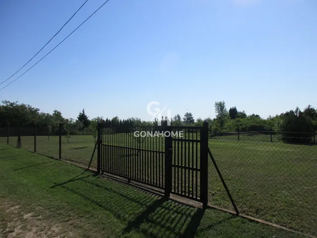 Eladó telek Balatonfűzfő 1439 nm