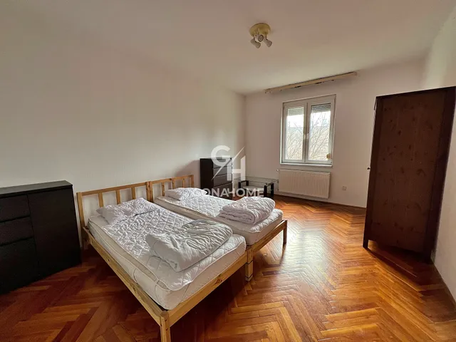 Kiadó lakás Veszprém, Stadion utca 55 nm