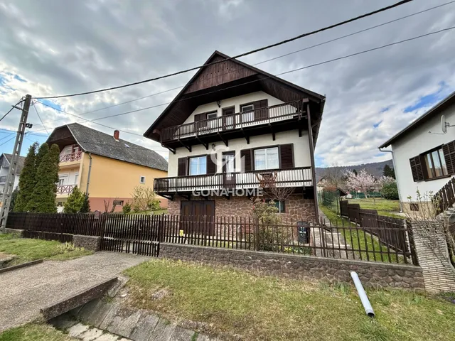 Eladó ház Balatonederics 200 nm