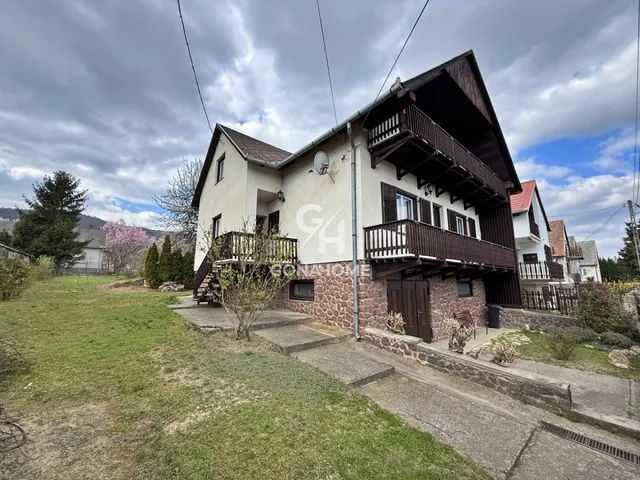 Eladó ház Balatonederics 200 nm