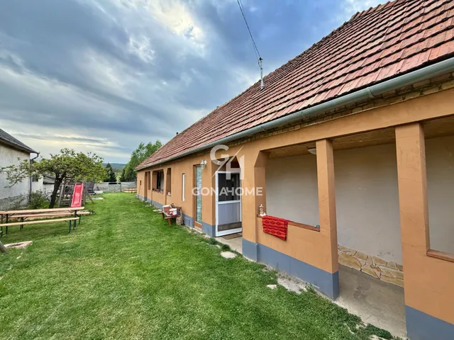 Eladó ház Porva 80 nm