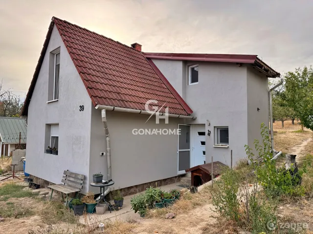 Eladó nyaraló Balatonalmádi 52 nm