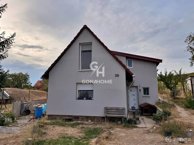 Eladó nyaraló Balatonalmádi 52 nm