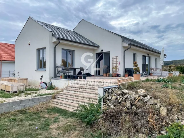 Eladó ház Lókút 115 nm