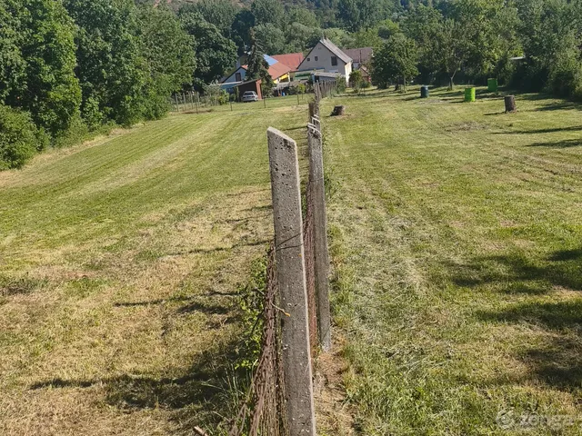 Eladó telek Keszeg 1592 nm