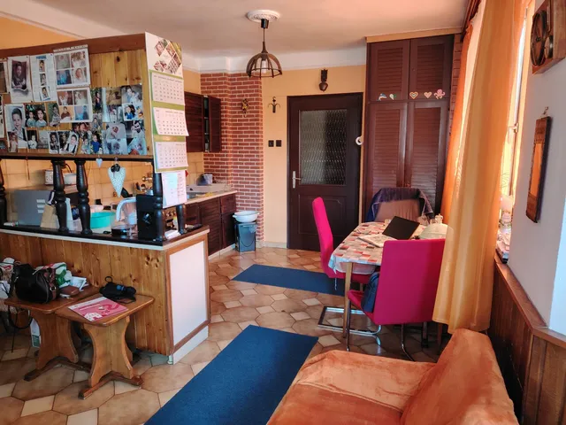 Eladó ház Pécs 230 nm