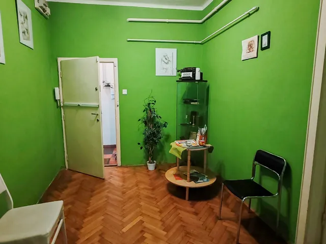 Kiadó kereskedelmi és ipari ingatlan Pécs 63 nm