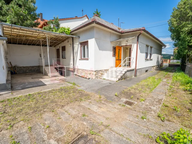 Eladó ház Pécs, Bánom 98 nm