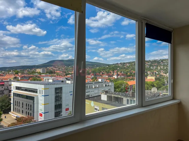 Eladó lakás Pécs, Uránváros 54 nm