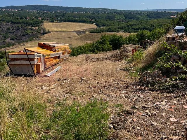 Eladó telek Pécs, Gyükés, Középgyükési út 1500 nm