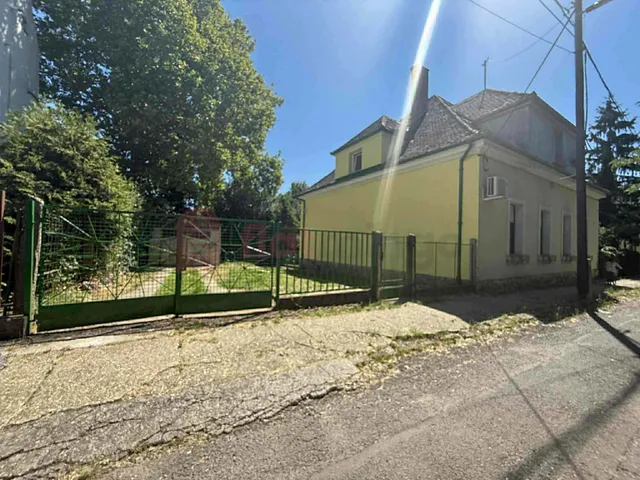 Eladó ház Pécs, Budai városrész 100 nm