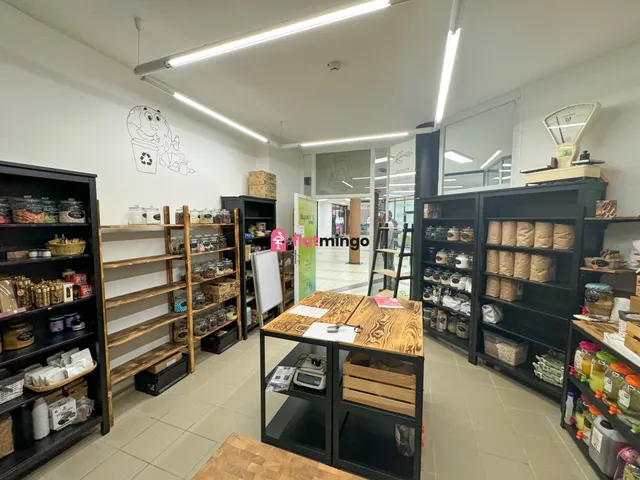 Eladó kereskedelmi és ipari ingatlan Pécs, Belváros 24 nm