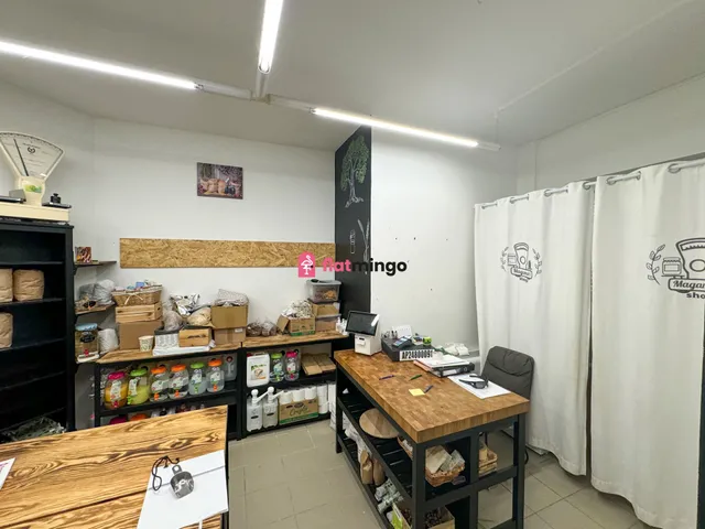 Eladó kereskedelmi és ipari ingatlan Pécs, Belváros 24 nm