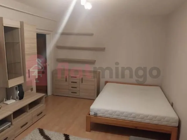 Eladó lakás Pécs, Megyer 57 nm