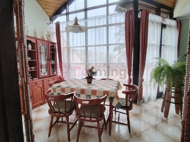 Eladó ház Pécs, Ürög 184 nm