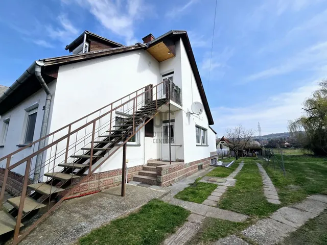 Eladó ház Kőröshegy 140 nm