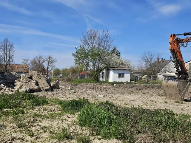 Eladó telek Ságvár 727 nm
