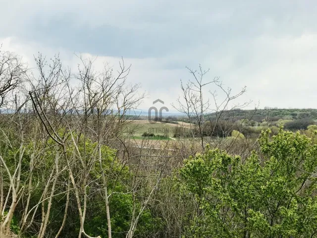 Eladó telek Balatonendréd 2472 nm
