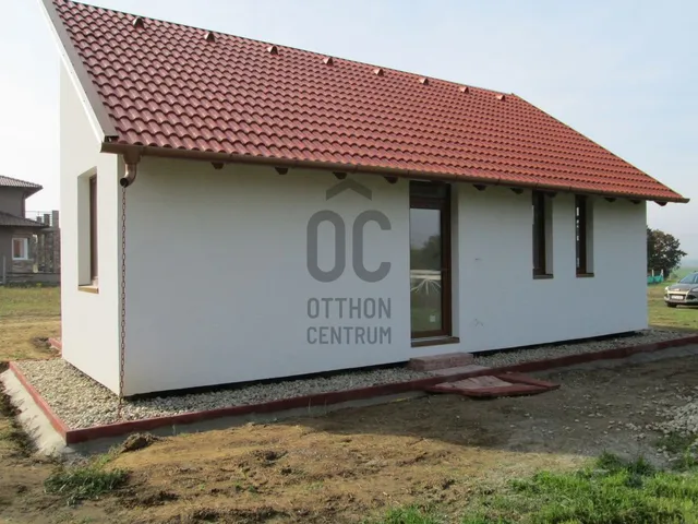 Eladó üdülő és hétvégi ház Balatonszárszó 53 nm