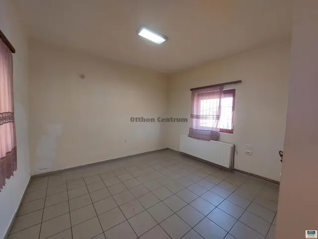 Eladó üdülő és hétvégi ház Zamárdi 160 nm