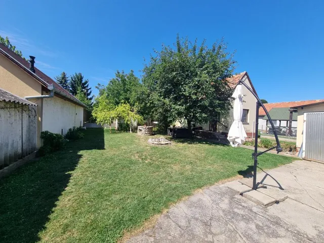 Eladó ház Siófok, Balatonkiliti 96 nm