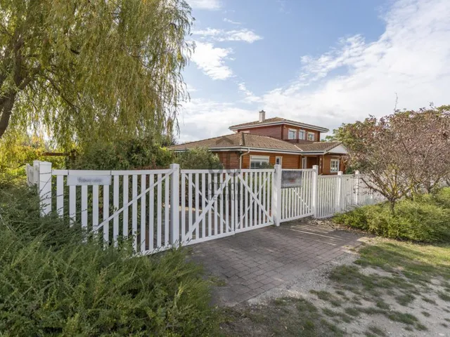 Eladó ház Siófok, Sóstó 188 nm