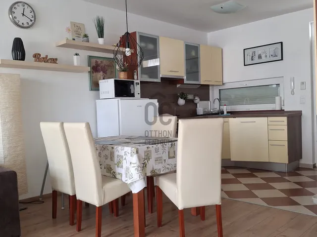 Eladó lakás Siófok, Aranypart 53 nm