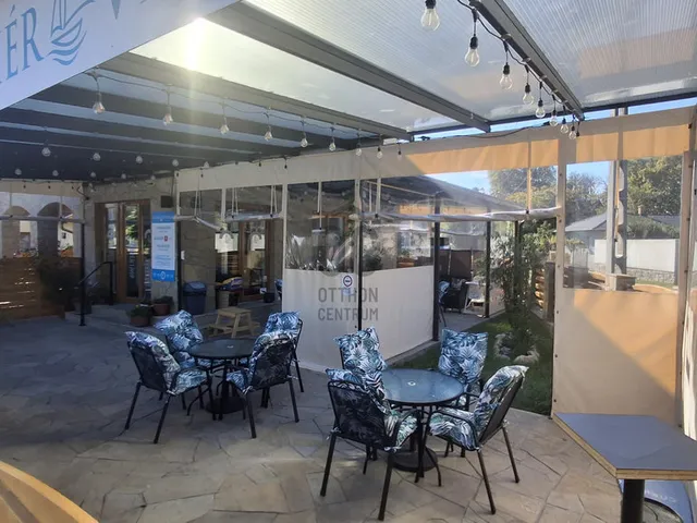 Eladó kereskedelmi és ipari ingatlan Szántód 128 nm