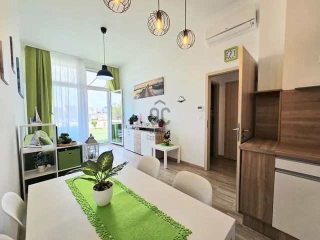 Eladó lakás Siófok, Ezüstpart 38 nm