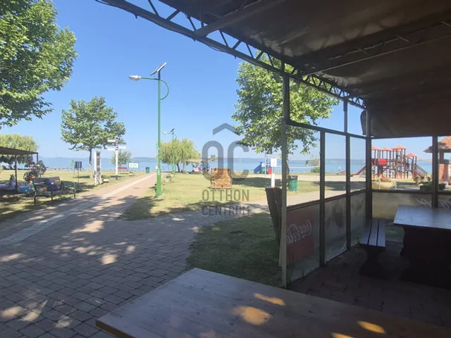 Eladó kereskedelmi és ipari ingatlan Balatonszemes 80 nm